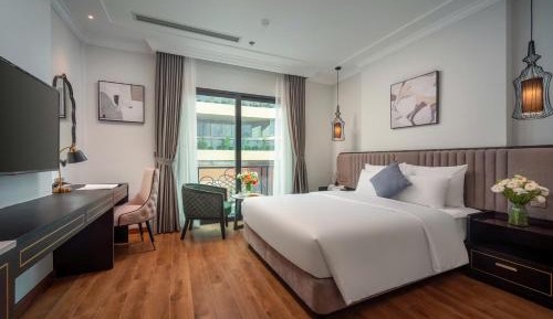 Suite with City View