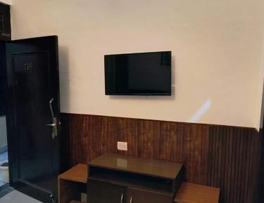 Deluxe Room (2 Adults + 1 Child)