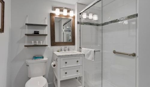 Portside King Top Floor