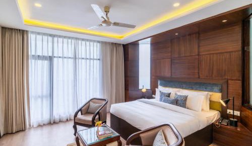 Deluxe King Room
