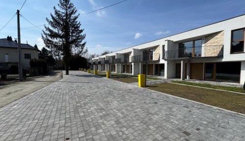 Two-Bedroom Apartment with Terrace