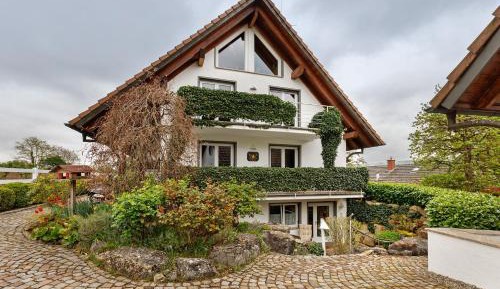 Superior One-Bedroom Apartment