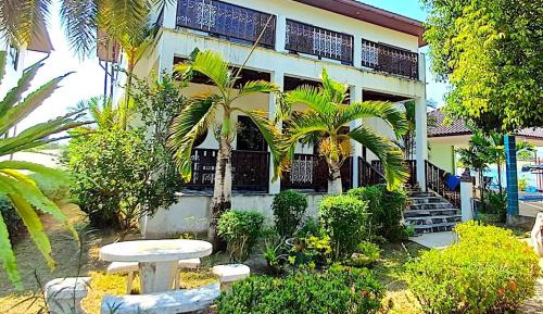 Six-Bedroom House