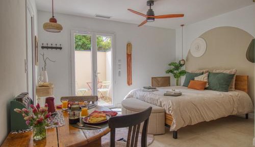 Double Room with Private Bathroom