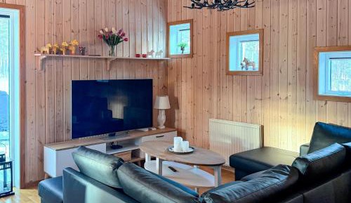 Three-Bedroom Holiday Home 