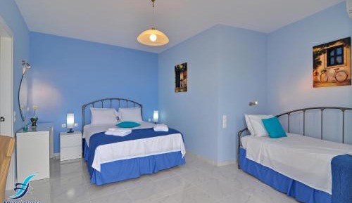 Triple Room with Terrace
