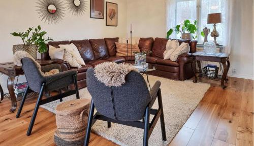 Three-Bedroom Holiday Home 