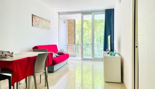 One-Bedroom Apartment with Terrace