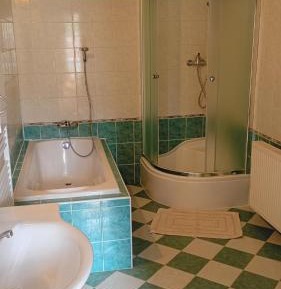 Comfort Triple Room with Shower