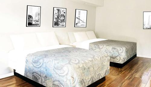 Queen Room with Two Queen Beds - Non-Smoking