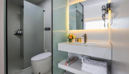 Junior Suite with Mountain View