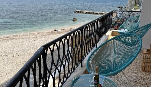 Two-Bedroom Apartment with Terrace and Sea View