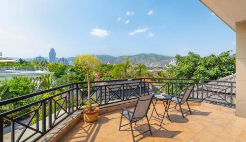 Superior Twin Room with Garden View