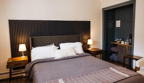 Queen Room with Shared Bathroom