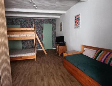 Quadruple Room with Private Bathroom