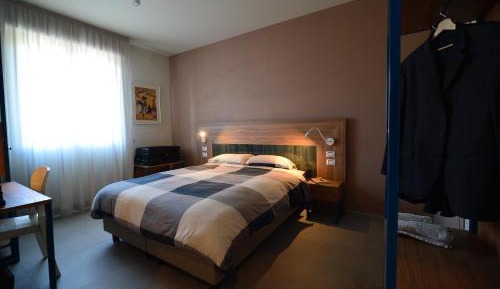 Double or Twin Room with Private Bathroom