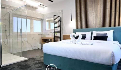 Two-Bedroom Deluxe Apartment