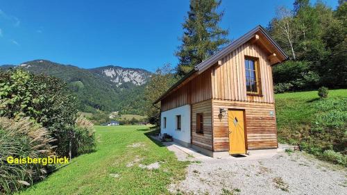 One-Bedroom Holiday Home