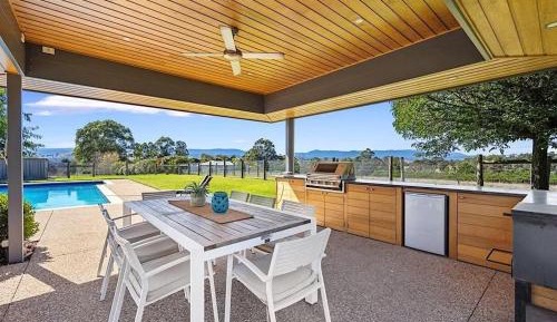 Four-Bedroom Holiday Home