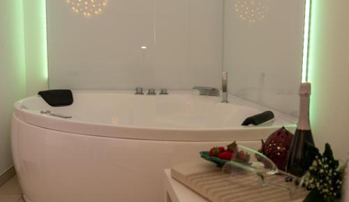 Double Room with Spa Bath