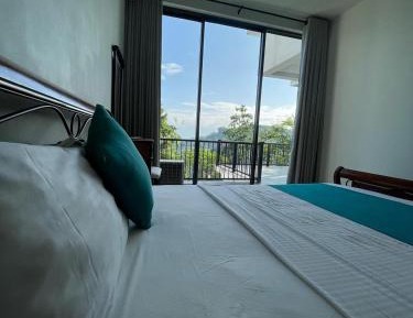 Queen Room with Balcony