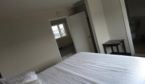 One-Bedroom Edison King Suite - Non-Smoking