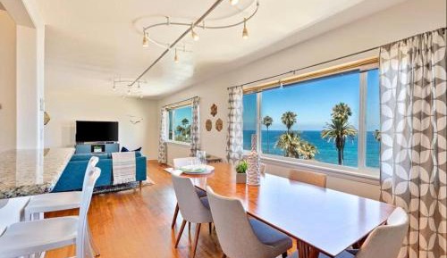 Two-Bedroom Holiday Home