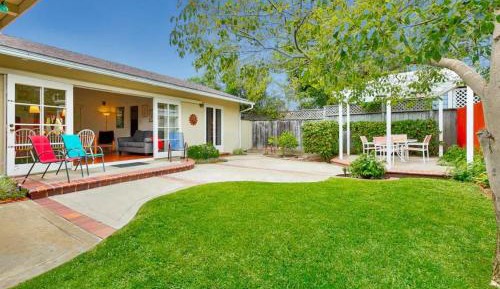 Two-Bedroom Holiday Home