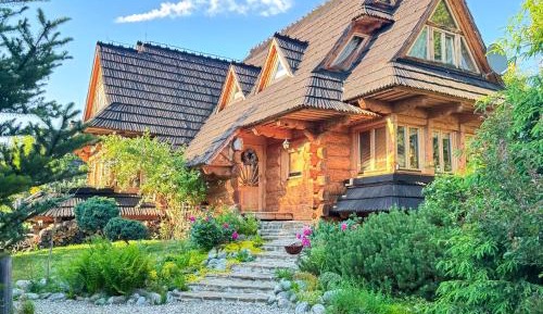 Luxury Two-Bedroom Chalet  VI