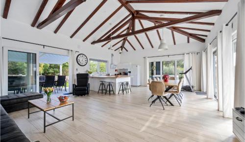 Four-Bedroom Vacation Home