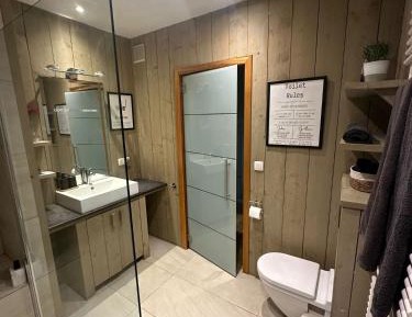 Queen Room with Garden View