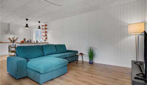 Three-Bedroom Holiday Home 