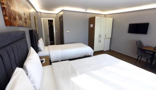 Luxury Triple Room