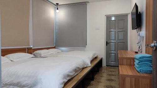 Superior Queen Room with Two Queen Beds