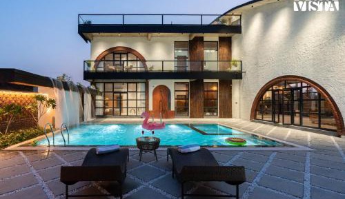 Villa with Private Pool