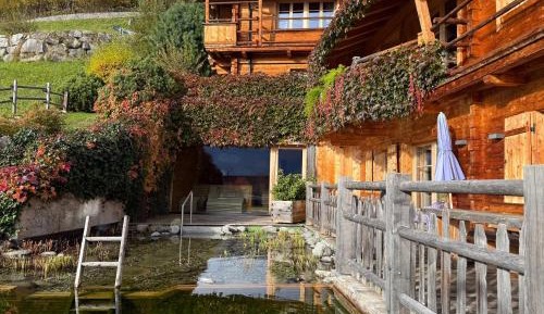 Luxury Chalet (6-10 Adults)