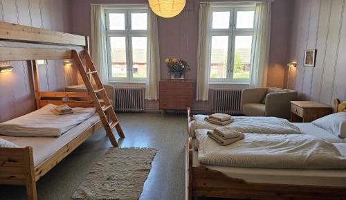 Family Room with Garden View