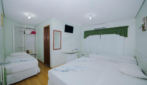 Quarto Quádruplo Standard (Bloco 02)