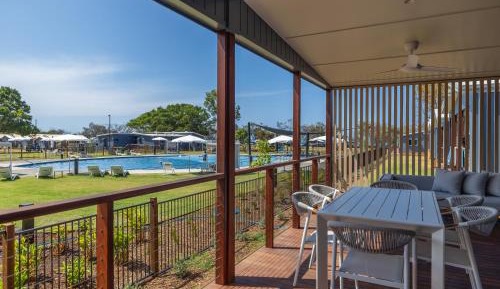 Three-Bedroom Villa - Poolside