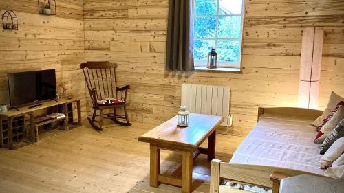 Superior One-Bedroom Apartment