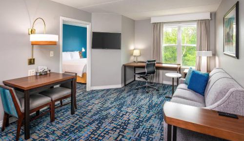 One-Bedroom Queen Suite with Sofa Bed