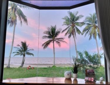 Villa - Beach Front