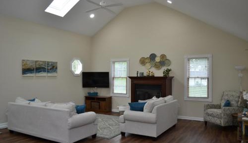 Family Two-Bedroom Apartment with View