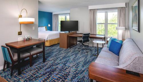 Queen Studio with Sofa Bed