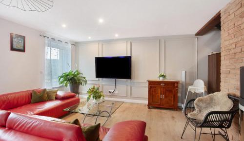 Three-Bedroom Superior Apartment