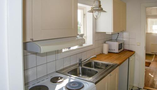 One-Bedroom Holiday Home