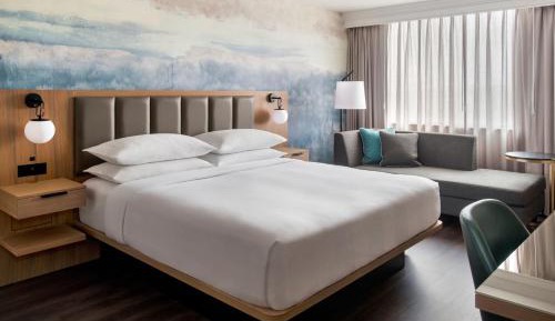 Concierge Level Guest King Room