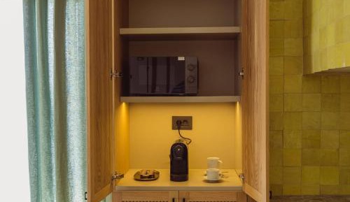 One-Bedroom Apartment with Terrace