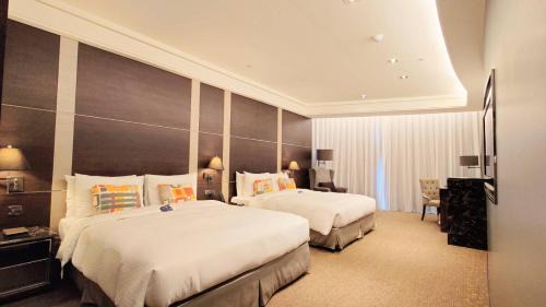 Deluxe Family Room