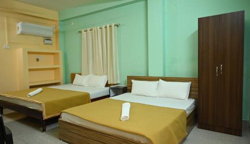 Deluxe Family Room